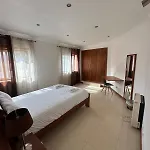 House With Pool And 4 Bedrooms Tatil Evi *