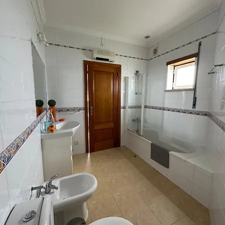 Prázdninový dům House With Pool And 4 Bedrooms Ferrel (Leiria)